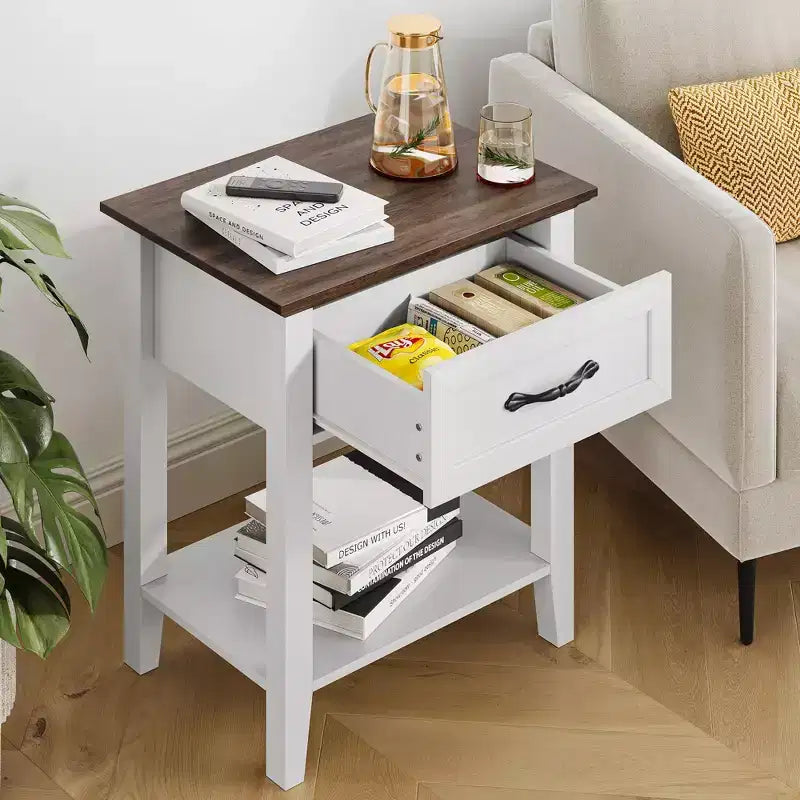 Comodino con cassetto portaoggetti e ripiano aperto – Tavolino in stile rustico