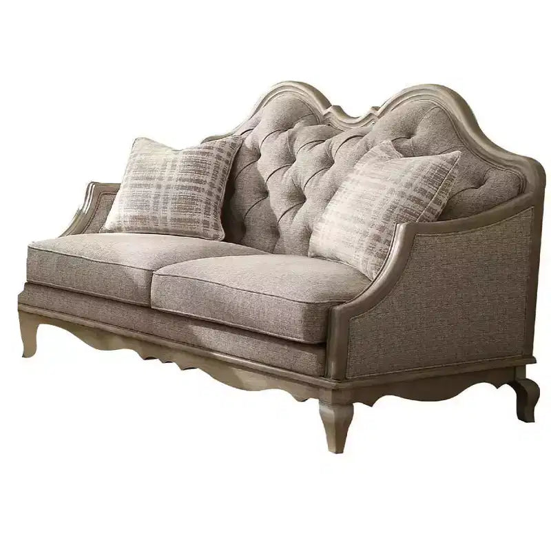 Divano in tessuto Chelmsford Beige – Finitura tortora antico