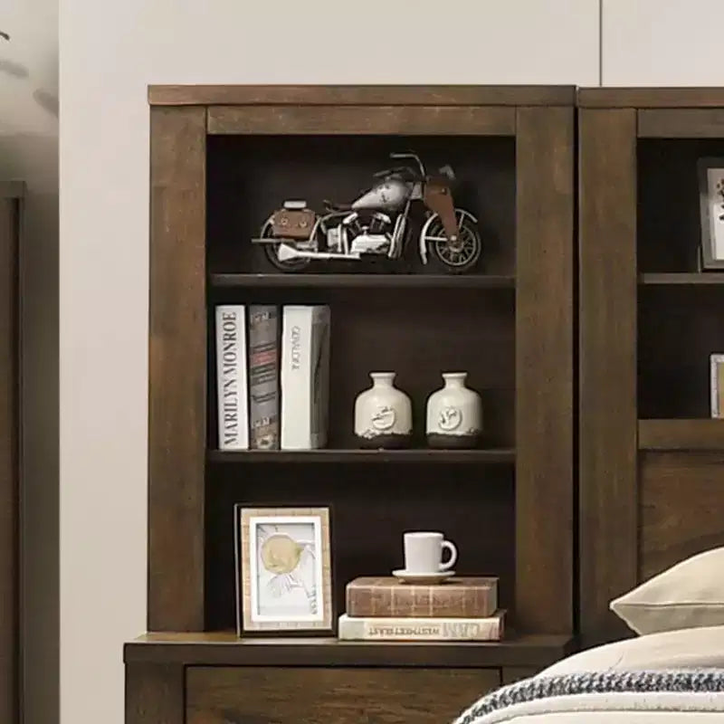 Mobiletto Contenitore Decorativo con Ripiani a Giorno – Finitura Rovere