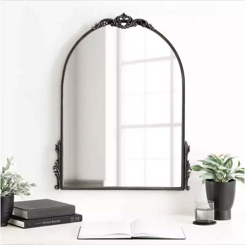 Specchio da parete decorativo con cornice – Accento elegante