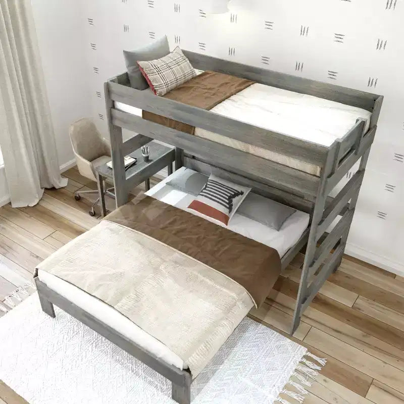 Letto a castello a L in legno massello con scrivania, una piazza e mezza sopra e matrimoniale sotto