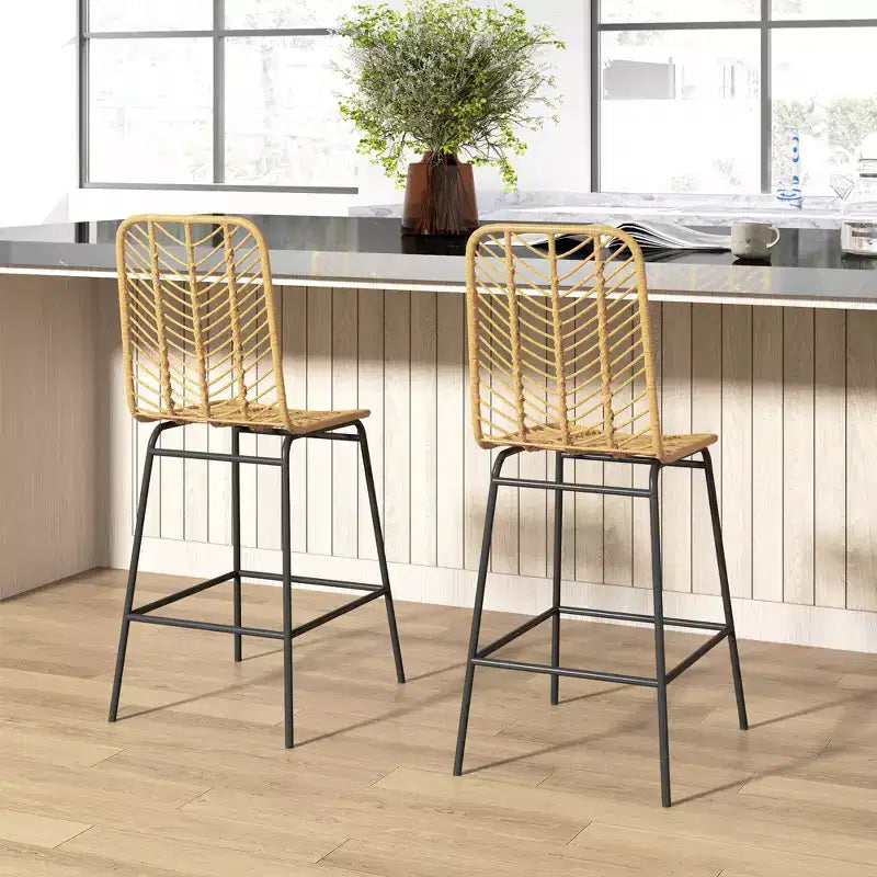 Sgabelli da bar moderni in rattan intrecciato con base in acciaio traspirante